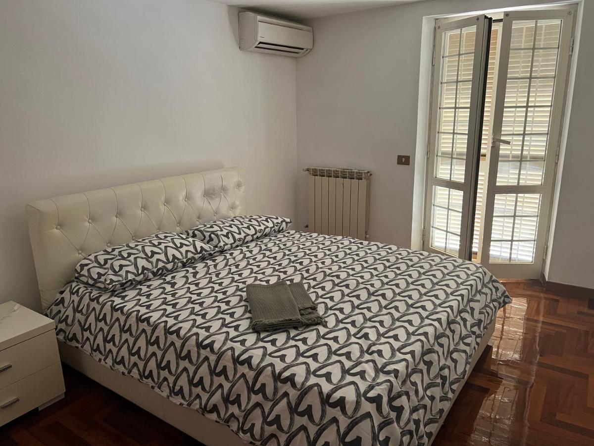 La Casa Di Vic Apartment มอนเตโรตอนโด ภายนอก รูปภาพ